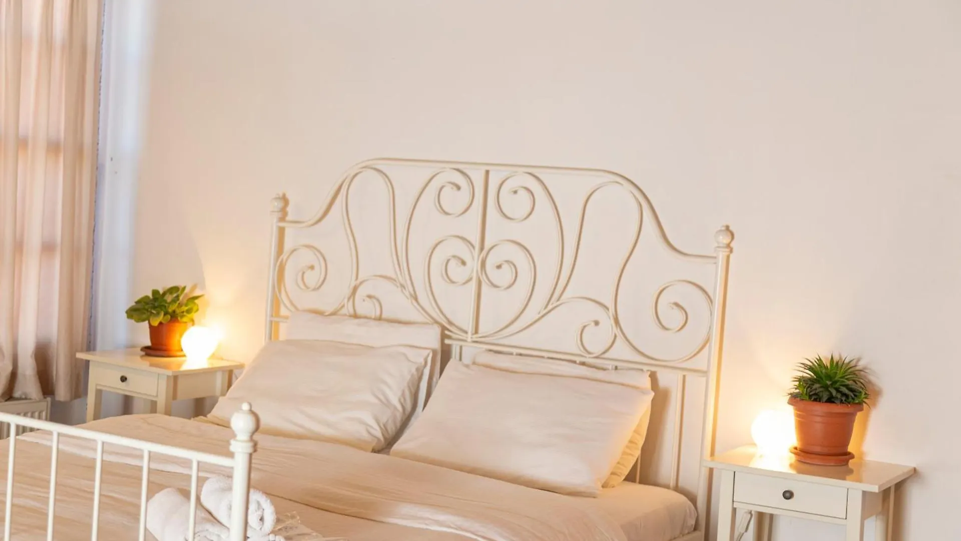 Han/Misafirhane Anemon Koleksiyon Kula Otel